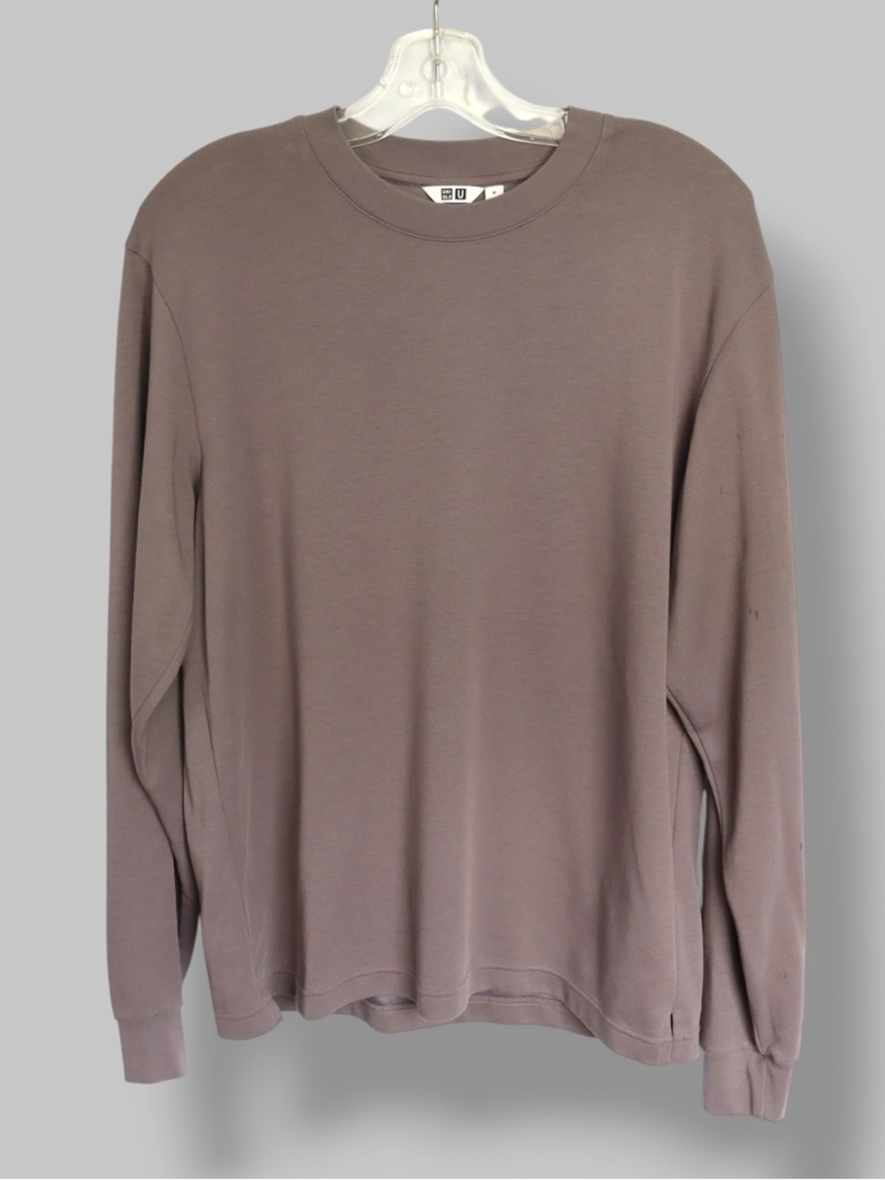 Uniqlo Long Sleeve Shirt Men’s Medium Brown Crewneck Minimalist Essential